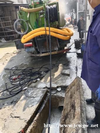 专业的通城管道疏通公司会提供快速响应和准确解决问题的服务。 专业的通城管道疏通公司会提供快速响应和准确解决问题的服务。