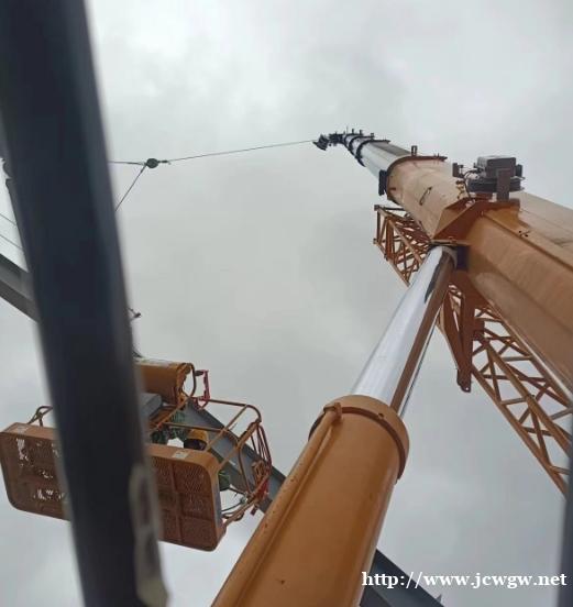 进行吊车租赁之前,要先来了解一下吊车的工作原理。 进行吊车租赁之前,要先来了解一下吊车的工作原理。