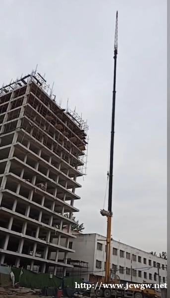 经常都可以在建筑工地看到吊车的身影,吊车的使用范围有多广? 经常都可以在建筑工地看到吊车的身影,吊车的使用范围有多广?