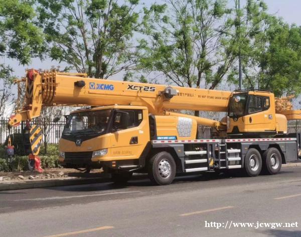 在选择租赁吊车时,需要考虑哪些因素? 在选择租赁吊车时,需要考虑哪些因素?