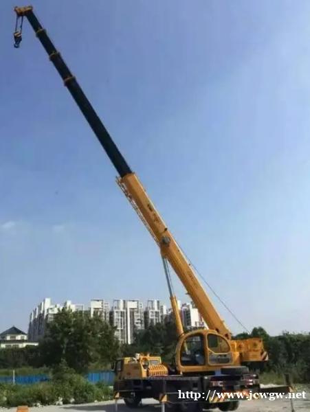 有障碍物时吊车如何进行吊装? 有障碍物时吊车如何进行吊装?