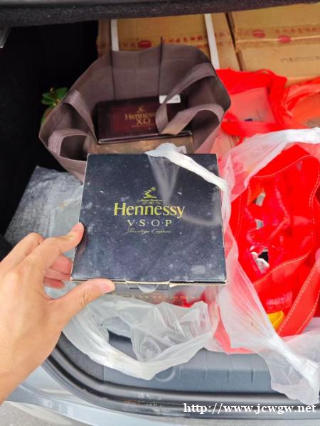 淄博回收茅台酒如何利用舌头的敏感来品酒 淄博回收茅台酒如何利用舌头的敏感来品酒