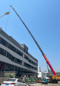 吊车吊装大型农业机械时怎样保障机械部件不受损伤?