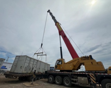 吊车吊装古建筑木材构件时怎样做到遵循文物保护原则？