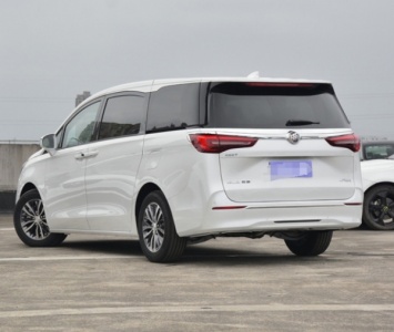 厦门到龙岩包车,司机是否会遵守交通规则确保安全?