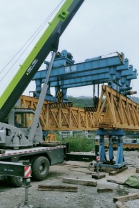 吊车在设备吊装中如何避免对周边生态的破坏？