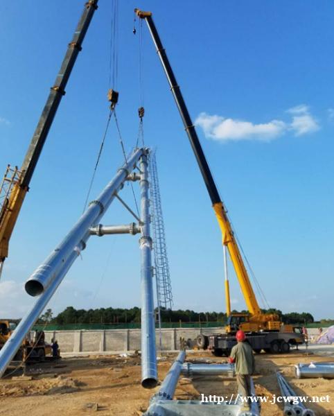 夜间吊车吊装作业,怎样保证照明和视野良好? 夜间吊车吊装作业,怎样保证照明和视野良好?