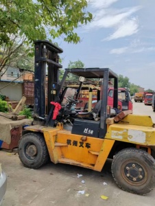 进贤县的叉车出租,哪些因素影响价格高低?