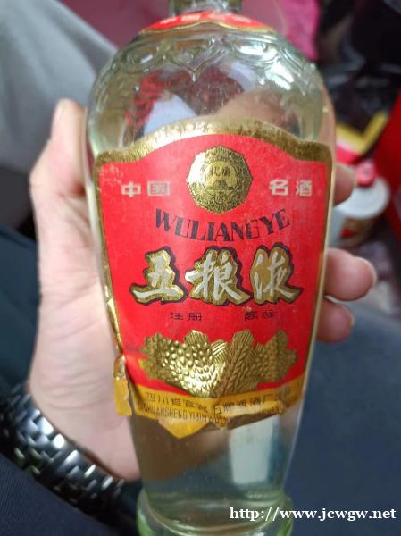 青岛回收羊年茅台酒瓶礼盒,高于同行价 青岛回收羊年茅台酒瓶礼盒,高于同行价