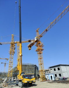 不同季节对吊车作业有哪些影响呢?