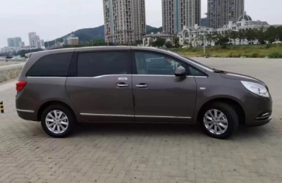 选择晋江到厦门包车，能否提供接送服务？