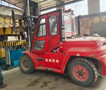 叉车出租服务对叉车装卸有多大帮助?