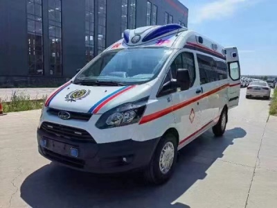 广州东莞救护车出租转运一般有几个急救人员