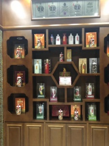 焦作修武回收礼品礼品 **名酒 大量回收茅台酒五粮液