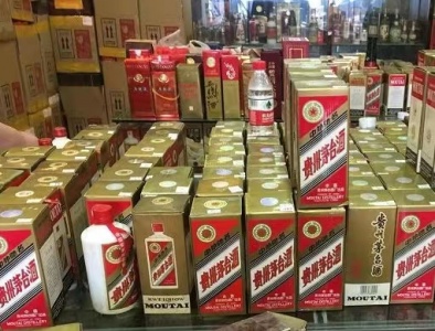 卫辉高价回收茅台酒 五粮液 本地礼品礼品快速上门回收