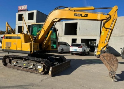 挖机出租在土地平整作业中的价格如何衡量?