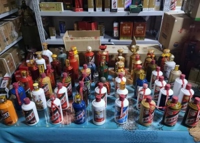 都江堰高价大量回收XO洋酒瓶 茅台酒回收