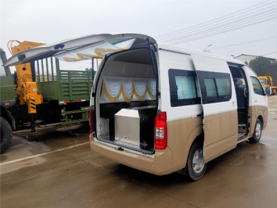 泉州救护跨省运送遗体专用车