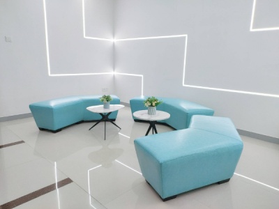 低成本、高档次甲级写字楼，精装办公室含房租水电物管网络空调