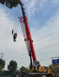 田东随车吊出租的安全须知