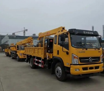 田东随车吊出租的注意事项