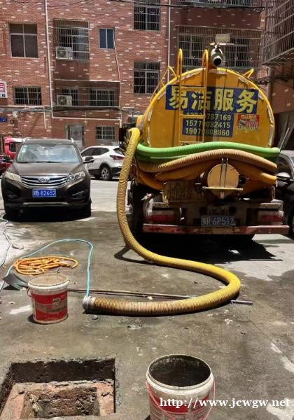 于都县化粪池清理定制服务:满足不同场所的特殊需求。 于都县化粪池清理定制服务:满足不同场所的特殊需求。