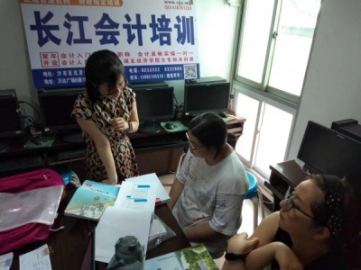 沙市会计培训到长江教育 实操培训小班教学推荐工作