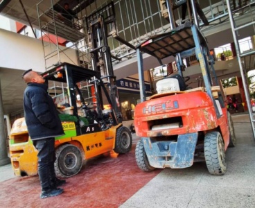 挑选户外作业叉车要重点关注这些细节!