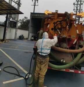 罗平化粪池清洗公司介绍过粪管的安装位置