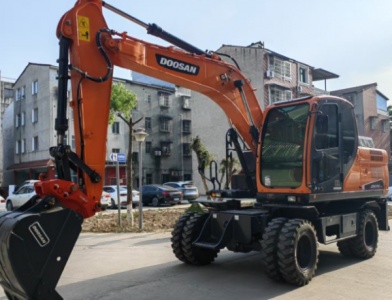 绵阳轮式挖机出租市场鱼龙混杂，该如何慧眼识珠？