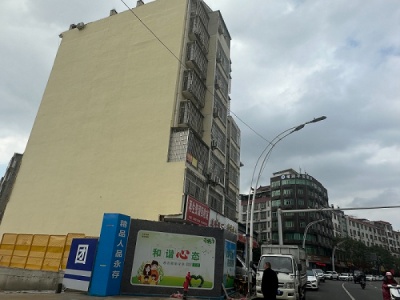 【黄金地段广告位招商】临街旺铺外墙广告位抢占城市流量C位！