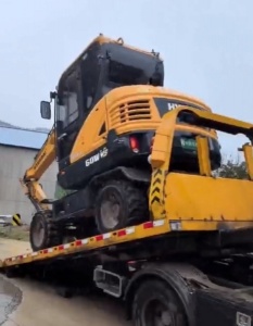 绵阳轮式挖机出租多少钱一天？价格透明吗？