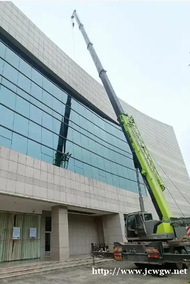 工程紧急情况下如何快速联系到可靠的吊车服务? 工程紧急情况下如何快速联系到可靠的吊车服务?