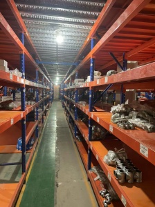 专业回收各类二手货架与仓储物资