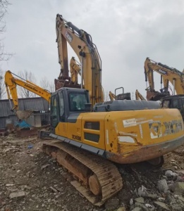 为什么南充有些挖机出租公司收费低？可能存在这些隐患！