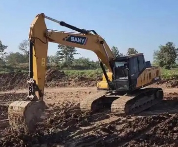 新手租挖机容易犯的三个错误!南充老司机现场教学!