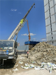 隆阳区吊车出租市政建设吊装是城市建设中不可或缺的重要环节