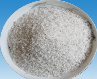 供应水处理石英砂滤料 半透酸洗石英砂 硬度高粉尘少除锈效率高