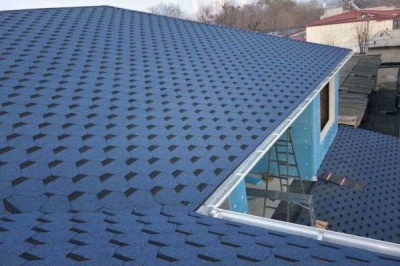 郑州沥青瓦在极端天气条件下的表现如何