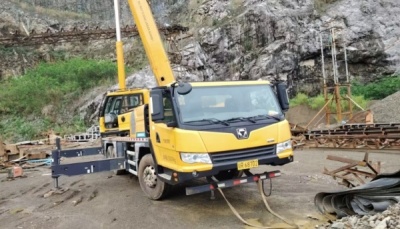 连南县吊车出租在使用前需仔细做好准备!