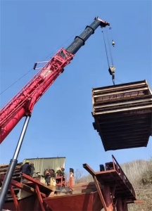 石河子随车吊出租公司哪家好?专业团队 + 设备,高效吊装!