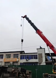 石河子吊车出租哪家靠谱？10 年经验团队，安全作业有保障​