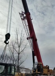 石河子吊车出租公司推荐!自有车队,支持日租 / 月租 / 年租