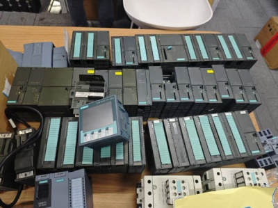 高价回收西门子三菱松下欧姆龙AB洛克韦尔plc模块