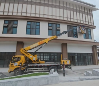 在高空车进行作业时，如何整个作业过程安全且高效