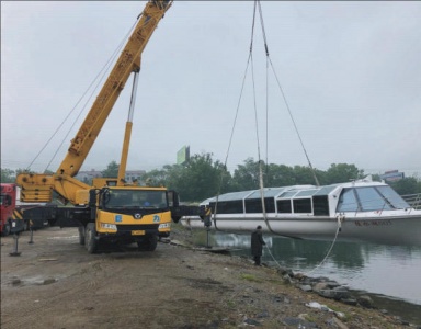 如何判断赤壁吊车出租公司的信誉和服务质量？