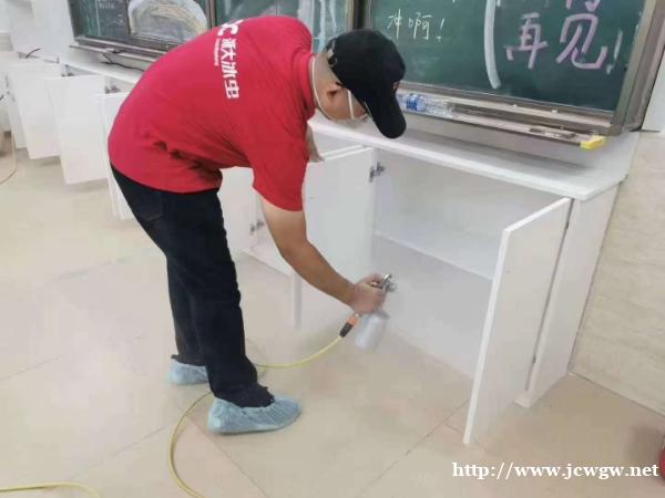 市场上近三成整体橱柜、家具、装饰板材、内墙涂料等产品不合格,甲醛超标是主因 市场上近三成整体橱柜、家具、装饰板材、内墙涂料等产品不合格,甲醛超标是主因