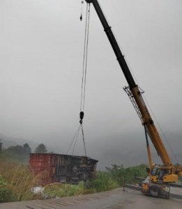 随车吊出租选对很重要,綦江这家设备新、技术硬