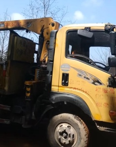 不同吨位的随车吊在凯里租赁,差价能有多大?