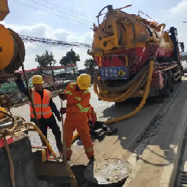 晋宁专车抽淤泥粪便 市政管网清淤清洗 河道清淤 化粪池清理